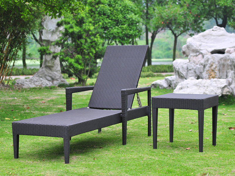 Aluminiowy salon rattan, na zewnątrz naładowanie rąk, syntetyczne łóżko rattanu YQ-RB-416